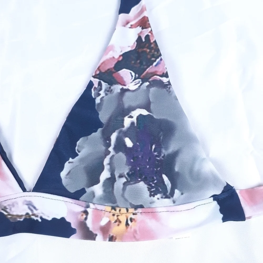 Navy Blue Floral Bikini Top Size Medium - Picture 3 of 6